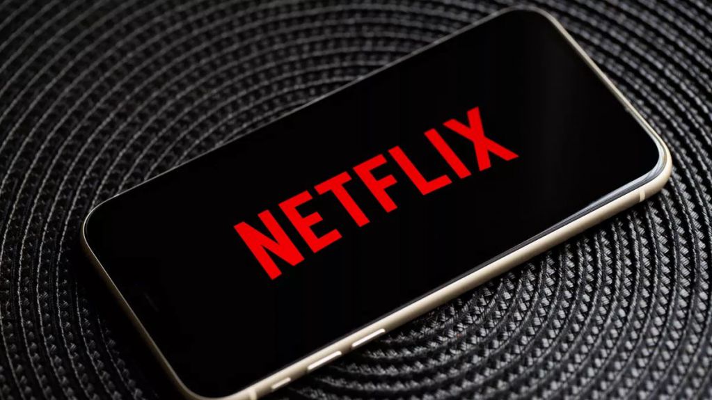 Netflix купил права на два российских фильма, запрещенных в Украине 