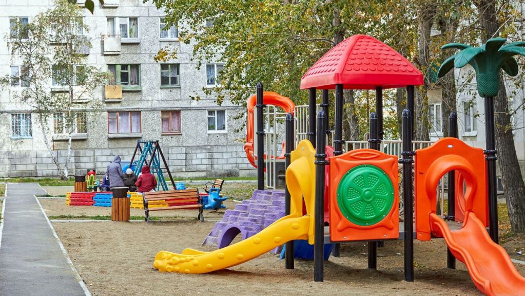 Тарантул "поселился" на детской площадке в Днепре