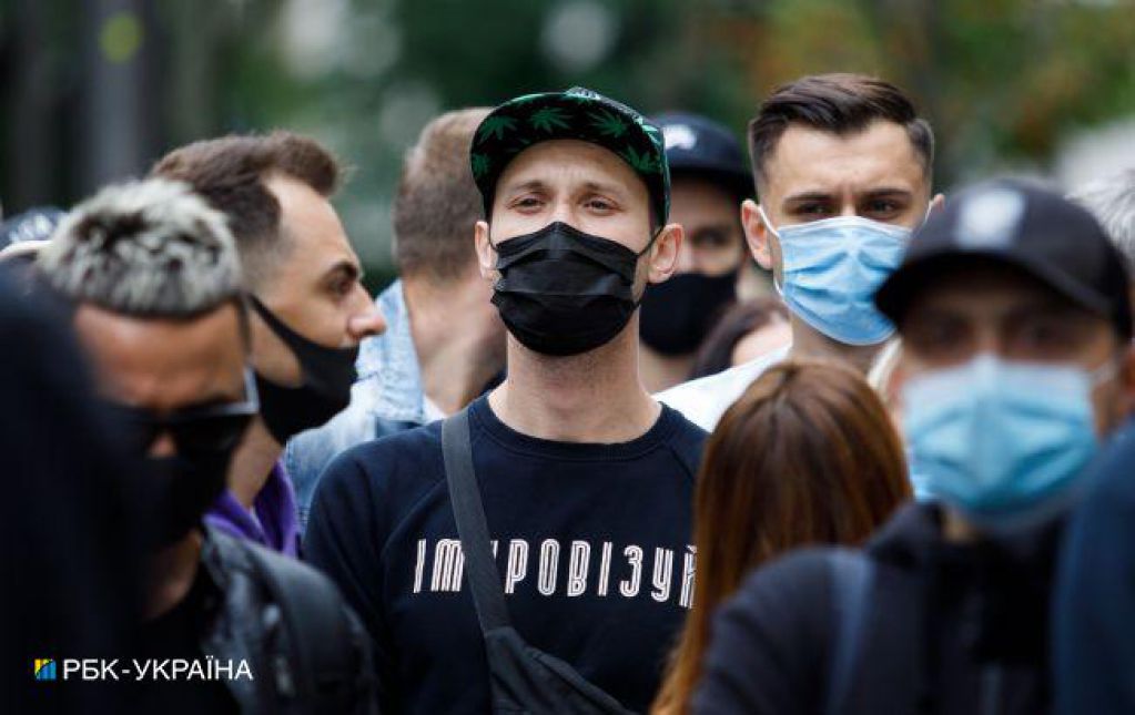 В Украине 2137 новых случаев коронавируса