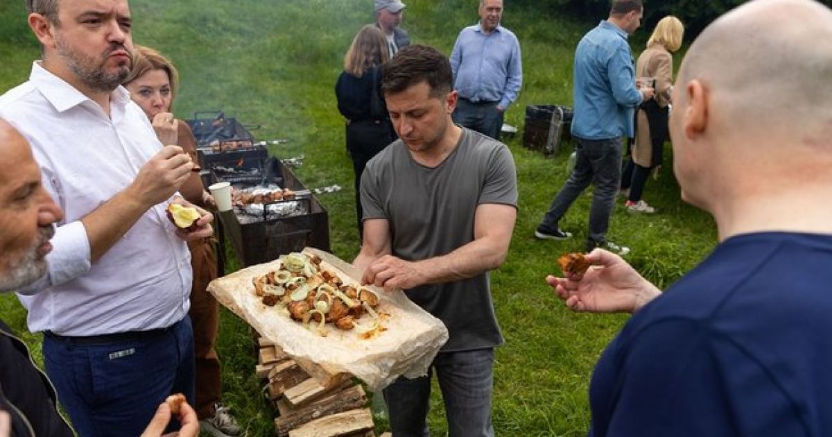 Зеленський шашлик журналісти