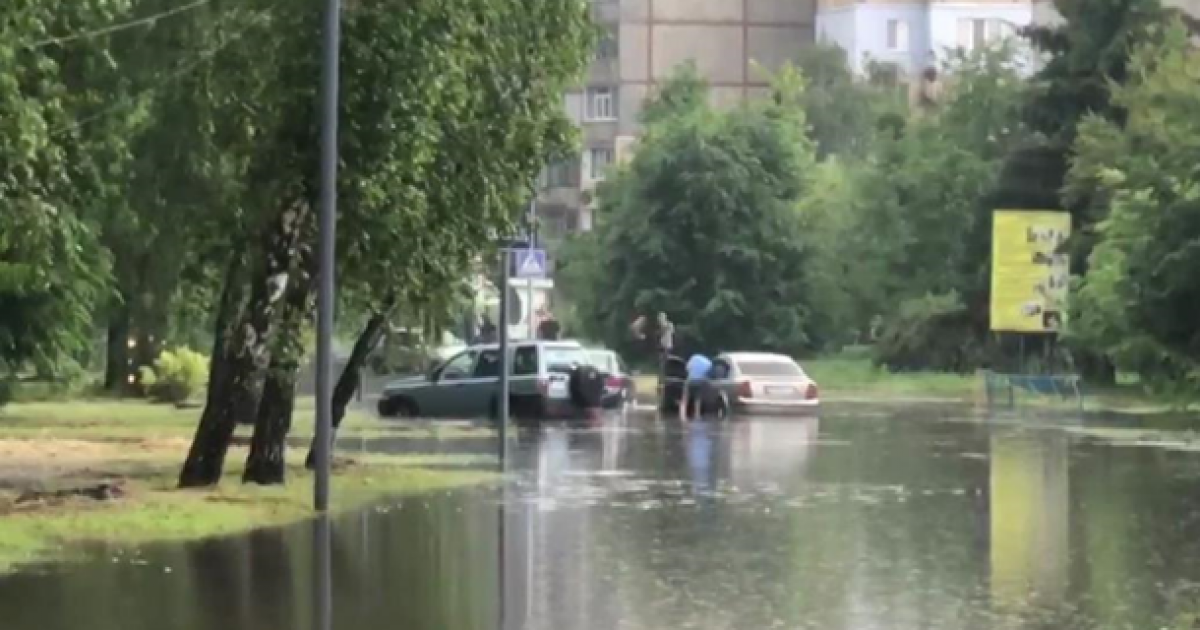 Сильный ливень в Полтаве