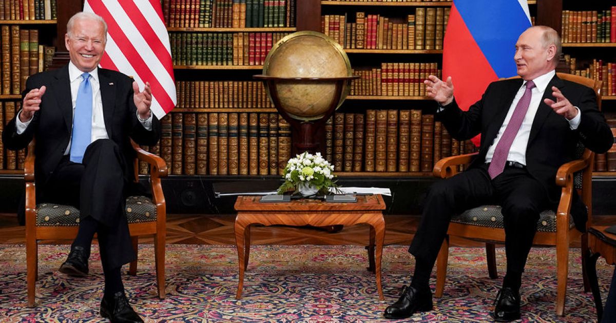 Джо Байден и Владимир Путин