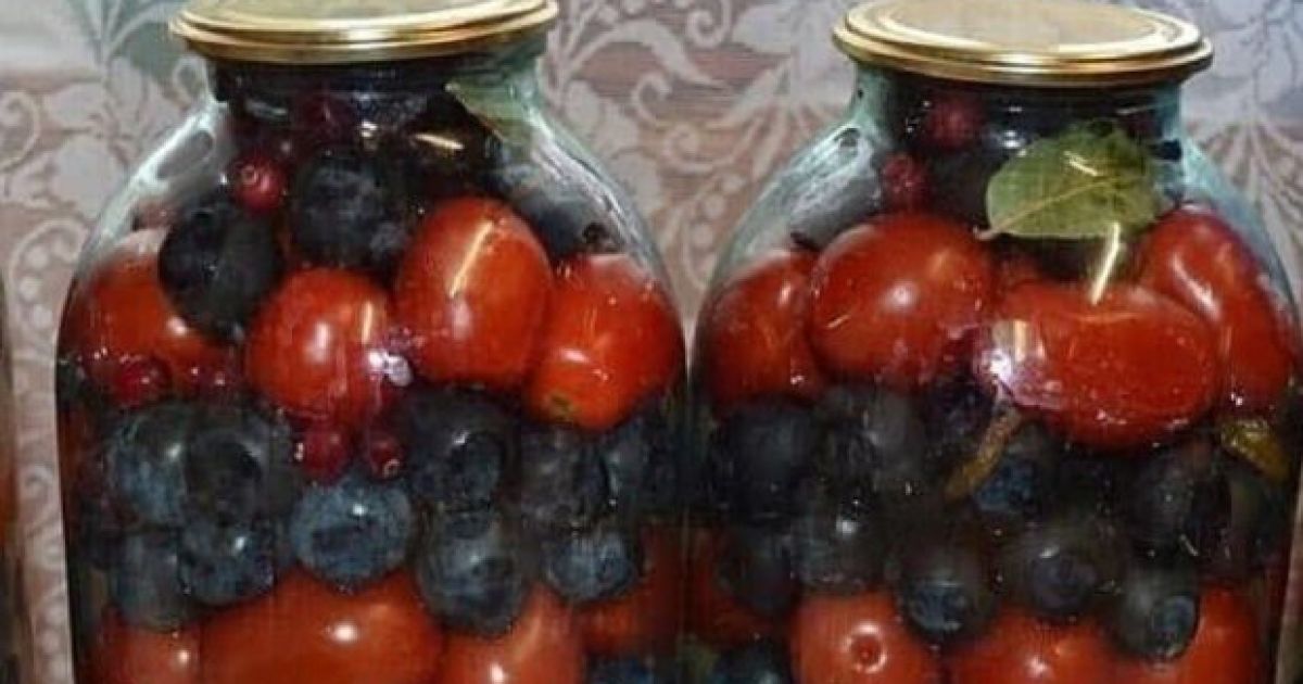 маринованные помидоры со сливами
