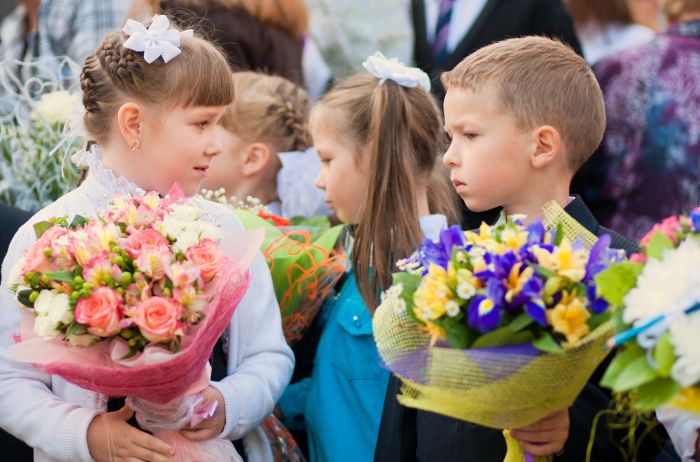 Доставка цветов к первому сентября в Киеве и Харькове
