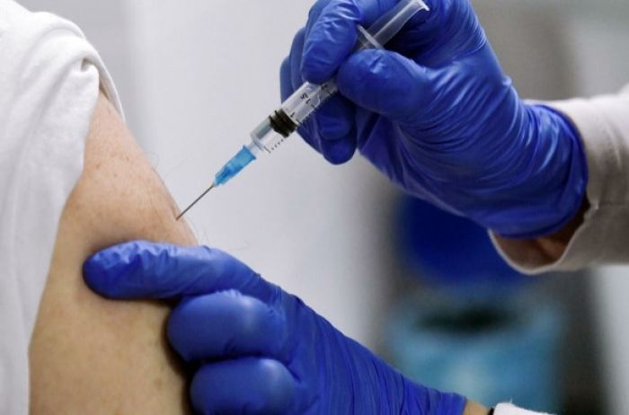 В Украине хотят вакцинировать в аптеках