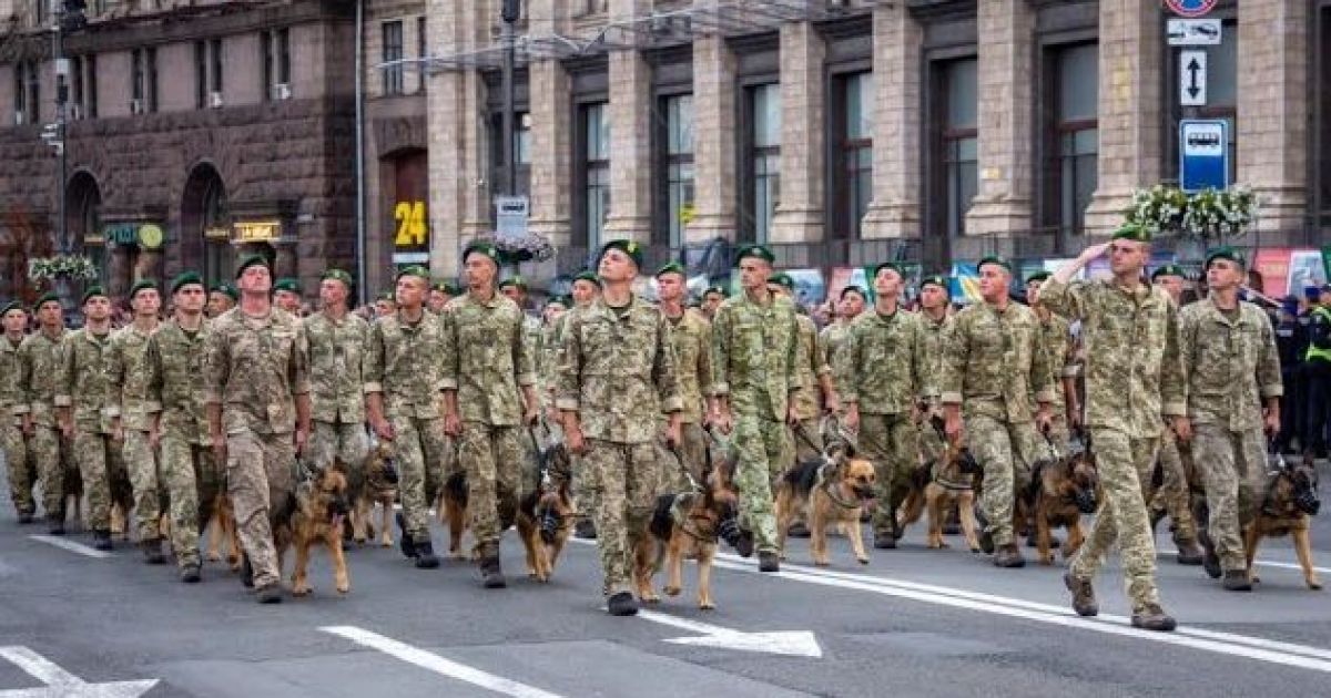 парад в Киеве