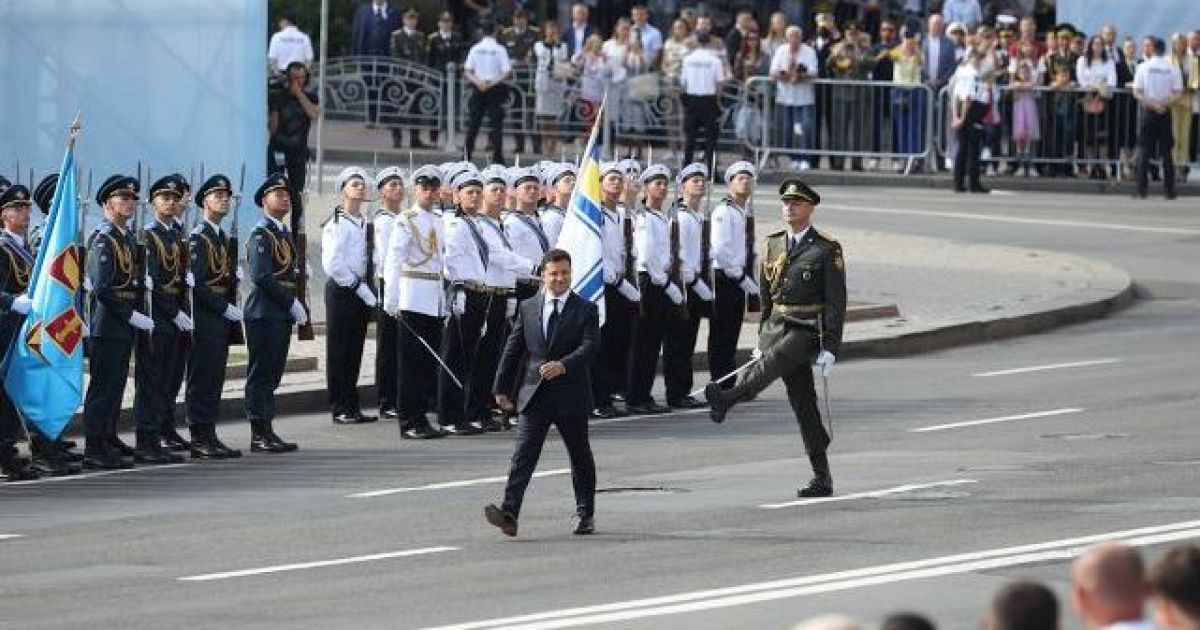 Зеленский на параде