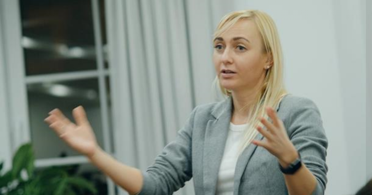 Александра Устинова