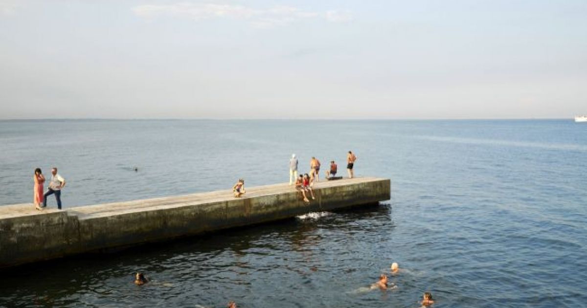 море