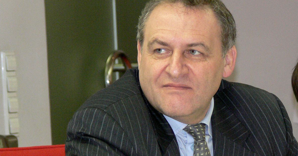 Евгений Захаров