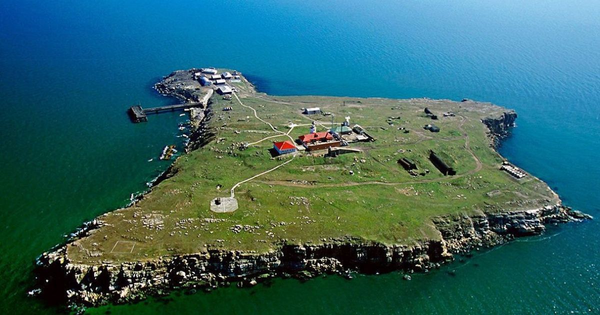 остров Змеиный