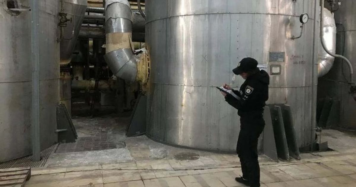 Взрыв на заводе на Киевщине