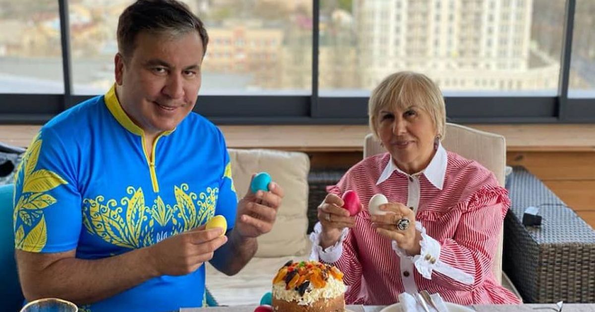 мать Саакашвили