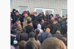 драка за храм