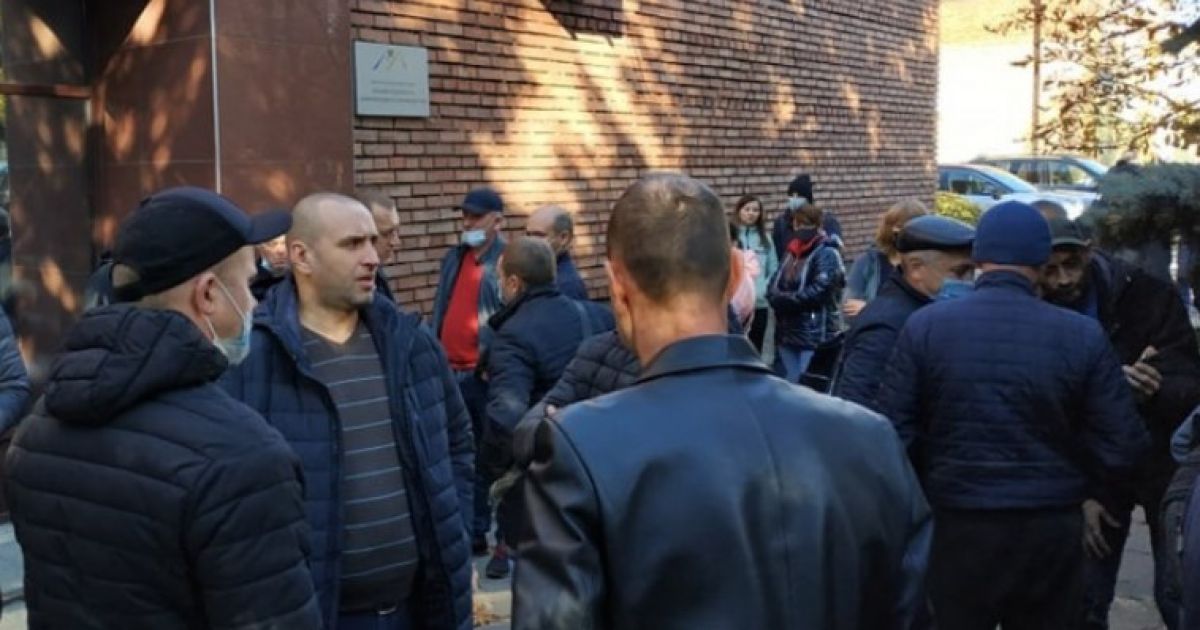 протест