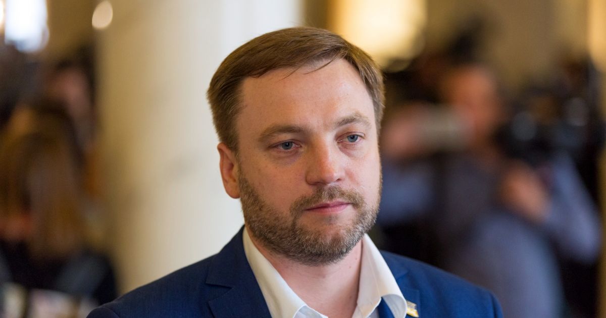 Денис Монастырский