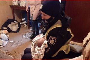 спасли от пьяной матери