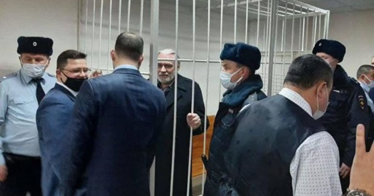 Священник