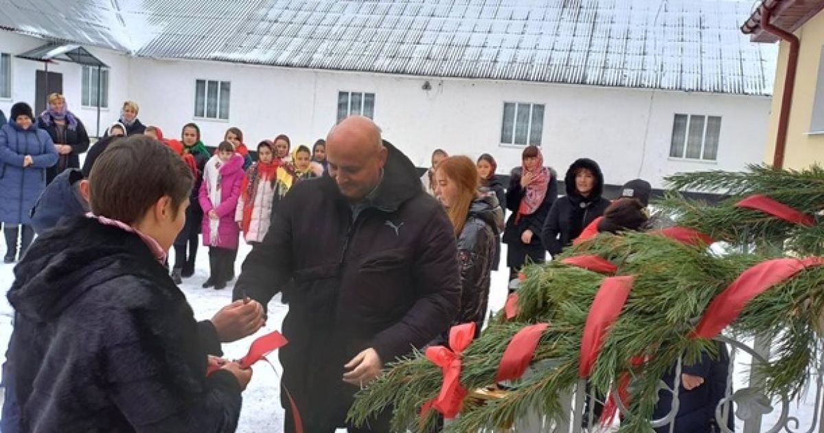 Торжественное открытие школьного туалета