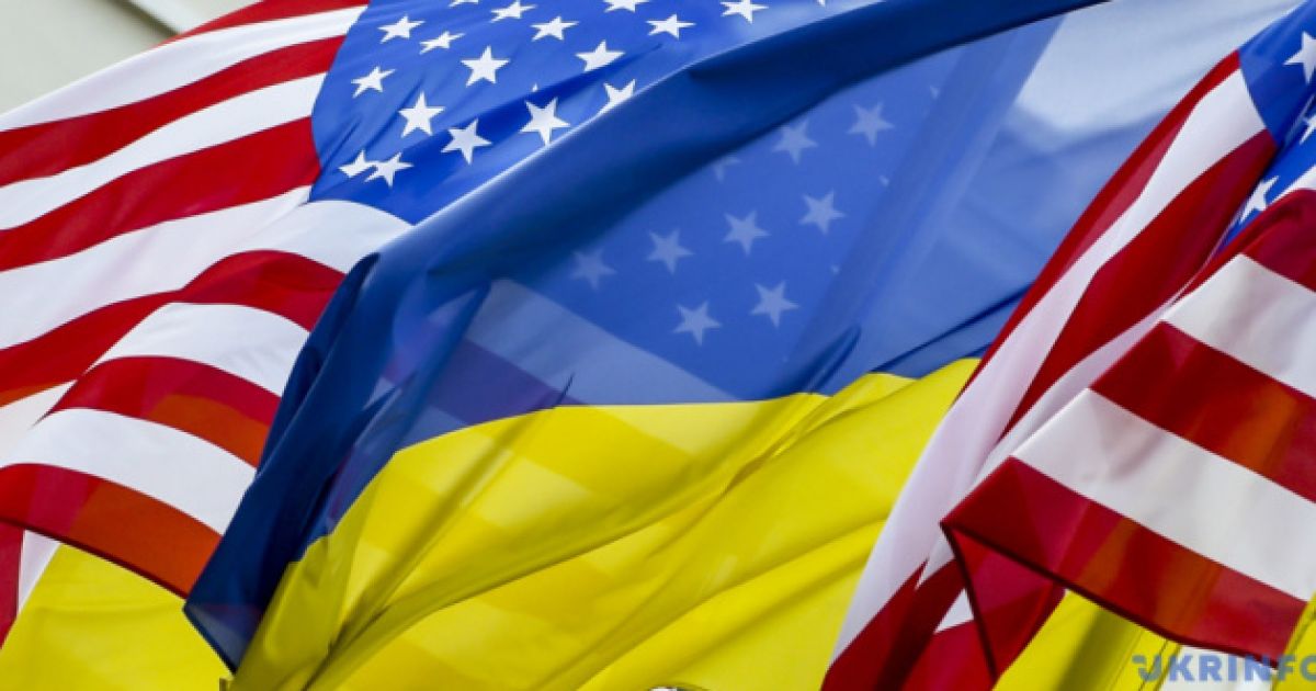 флаги США и Украины