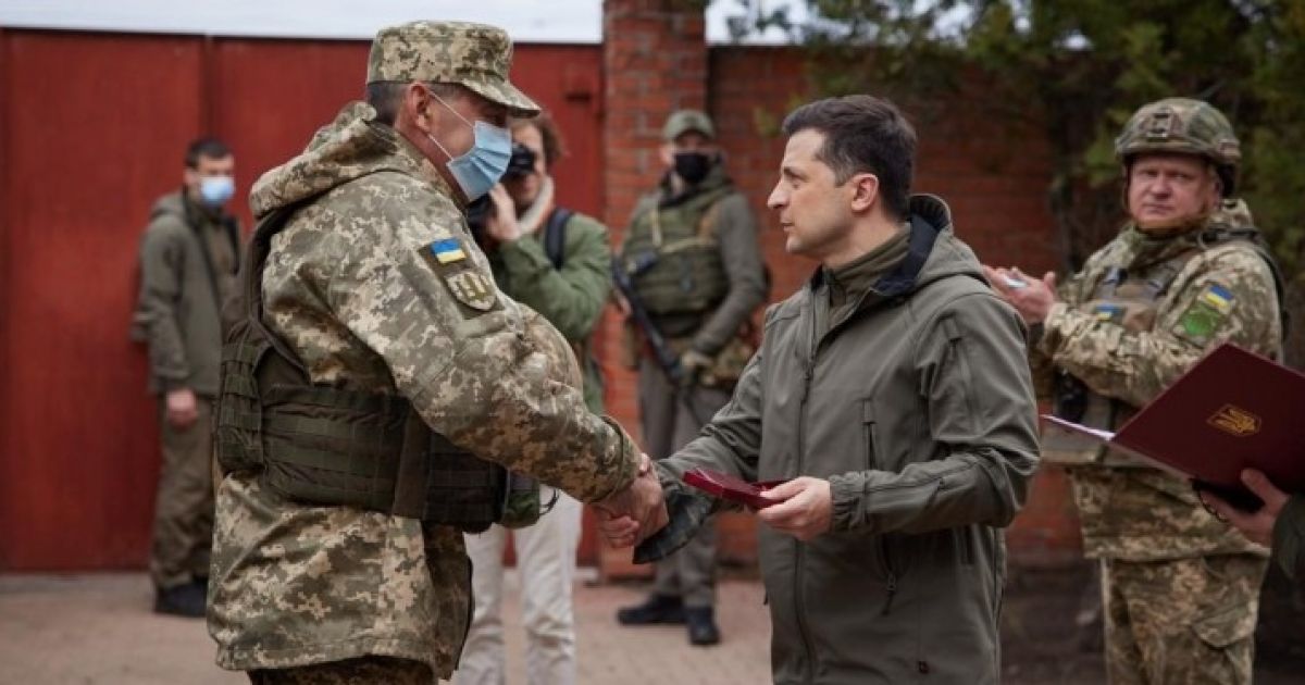 военные