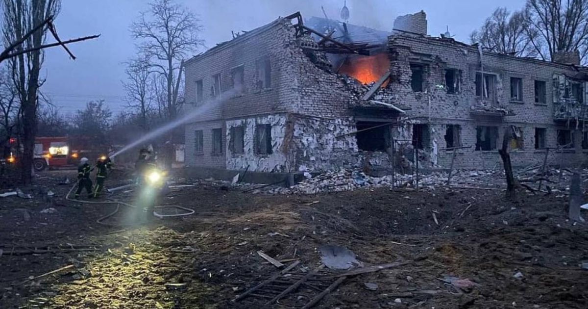 Обстрелы в Луганской области не утихают