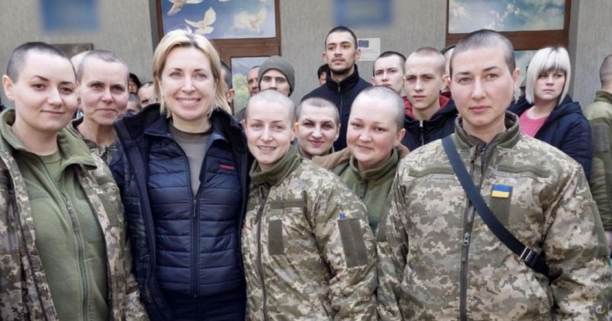 освобожденные пленные женщины