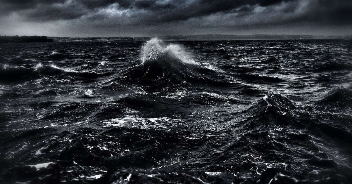 Море
