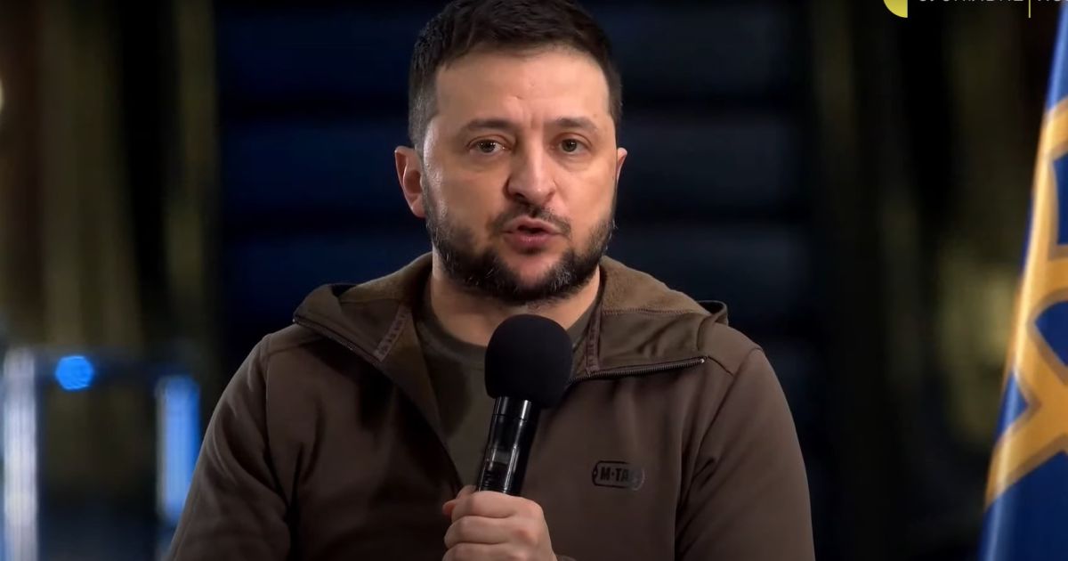 Владимир Зеленский на пресс-конференции в метро Киева