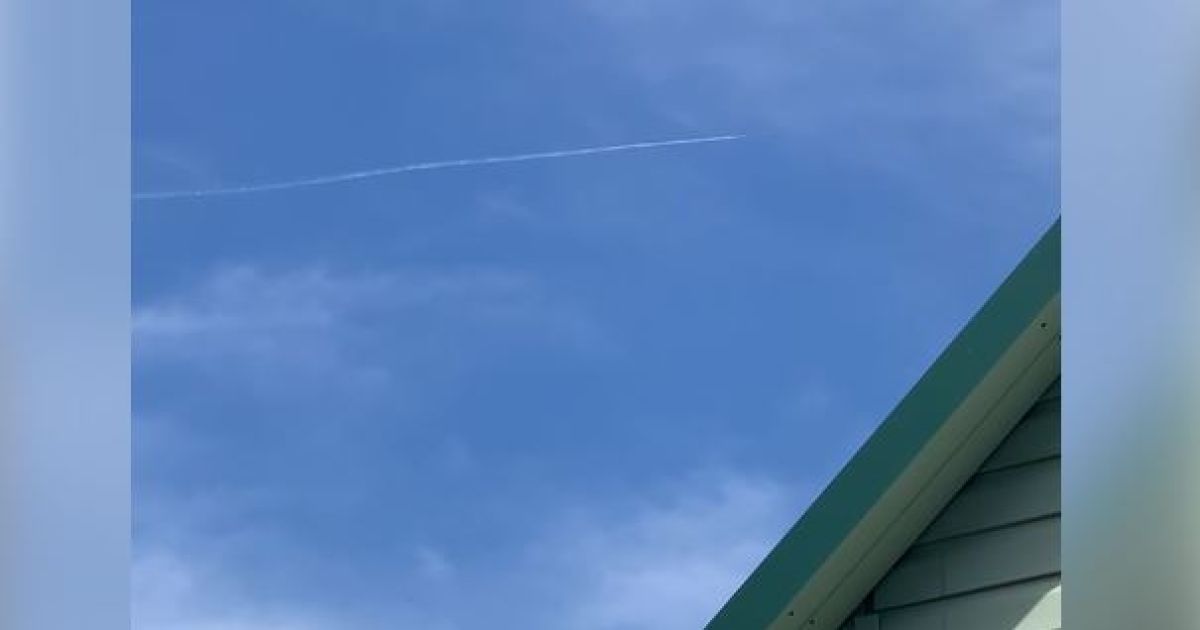 ракета в небе