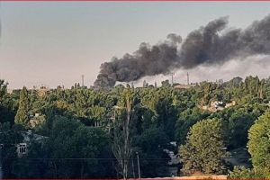 горит стадион в Стаханове