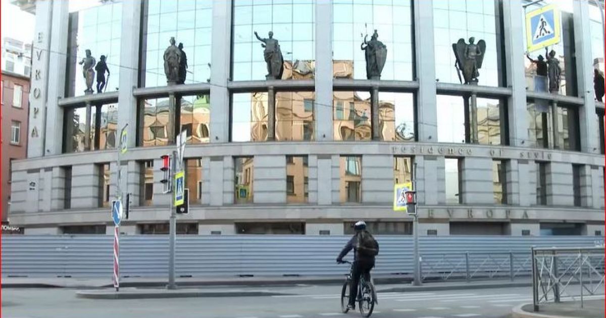 в Питере расстеляли Путина