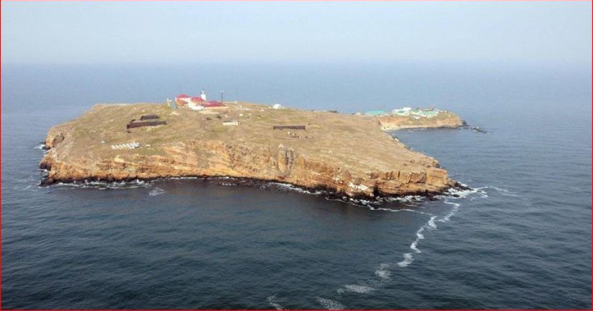 остров Змеиный