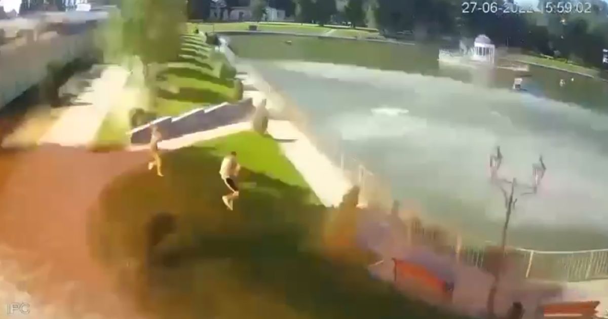 Ракетный удар