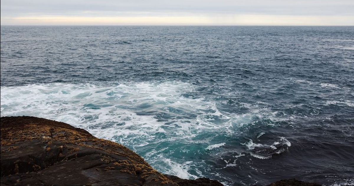 Море