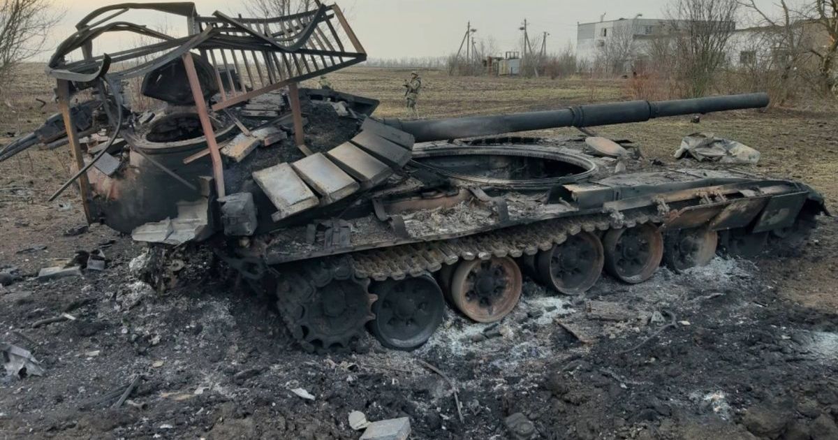 Разбитая вражеская техника