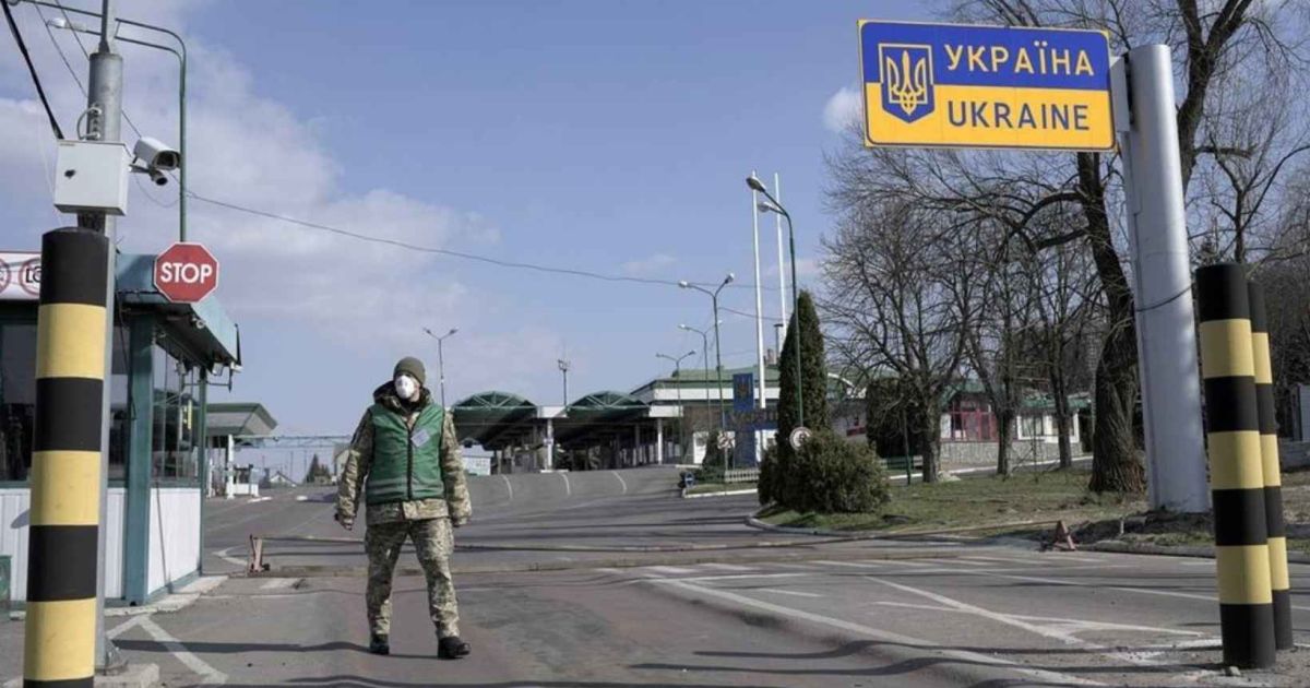 Выезд мужчин за границу