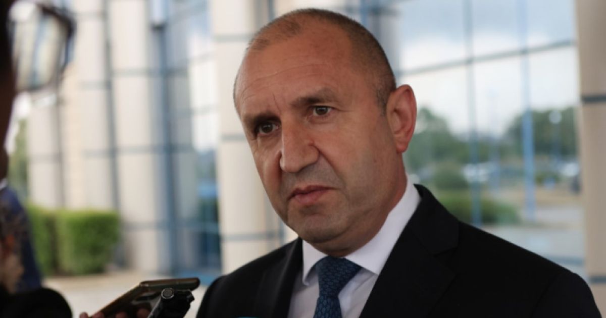 Румен Радев