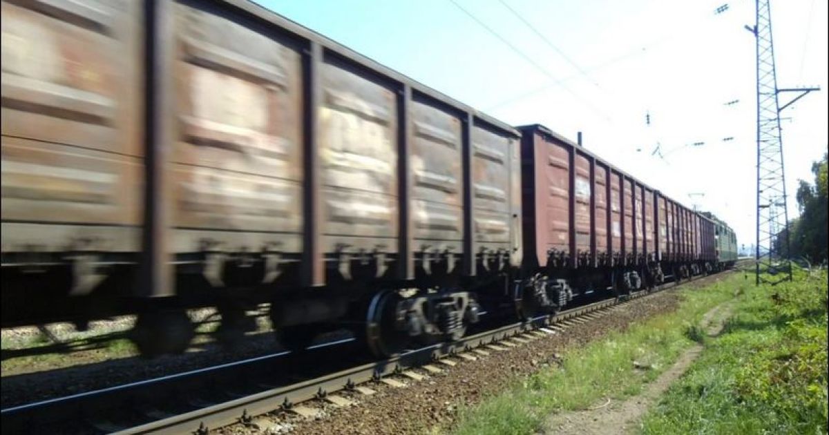 товарный поезд