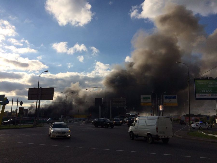 Пожар в ТЦ в Москве