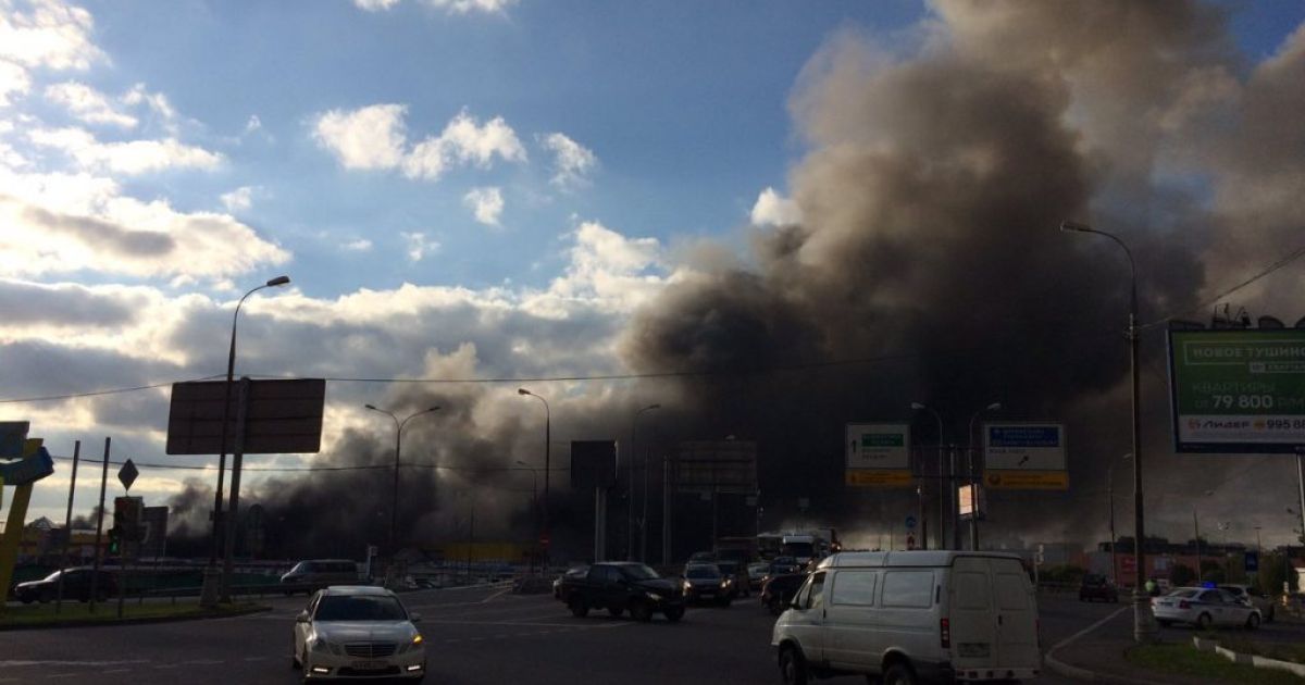 Пожар в ТЦ в Москве