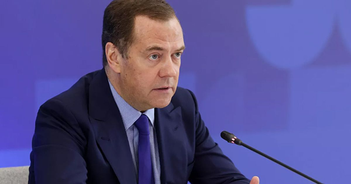 Дмитрий Медведев