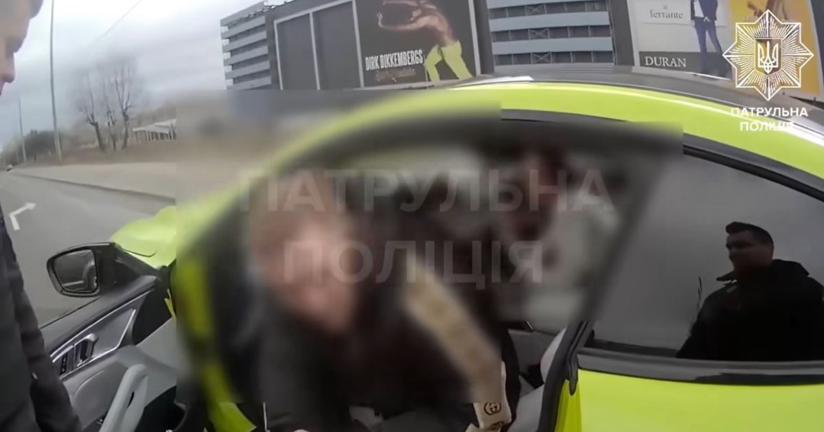 блогеры полезли в драка с полицией
