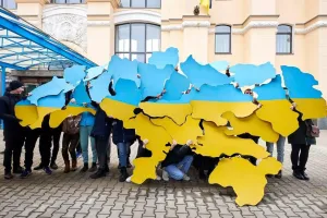 Помощь украинцам