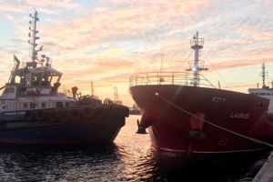 Суда в Черном море