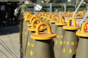 Кассетные боеприпасы