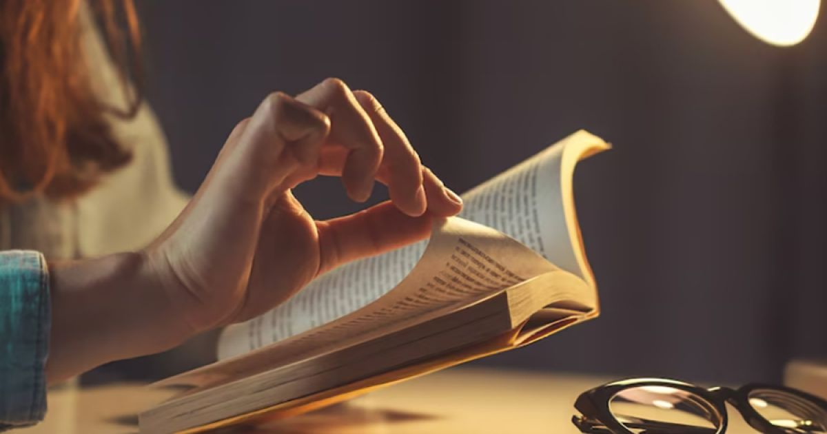 Чтение книги