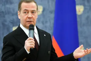 Медведев