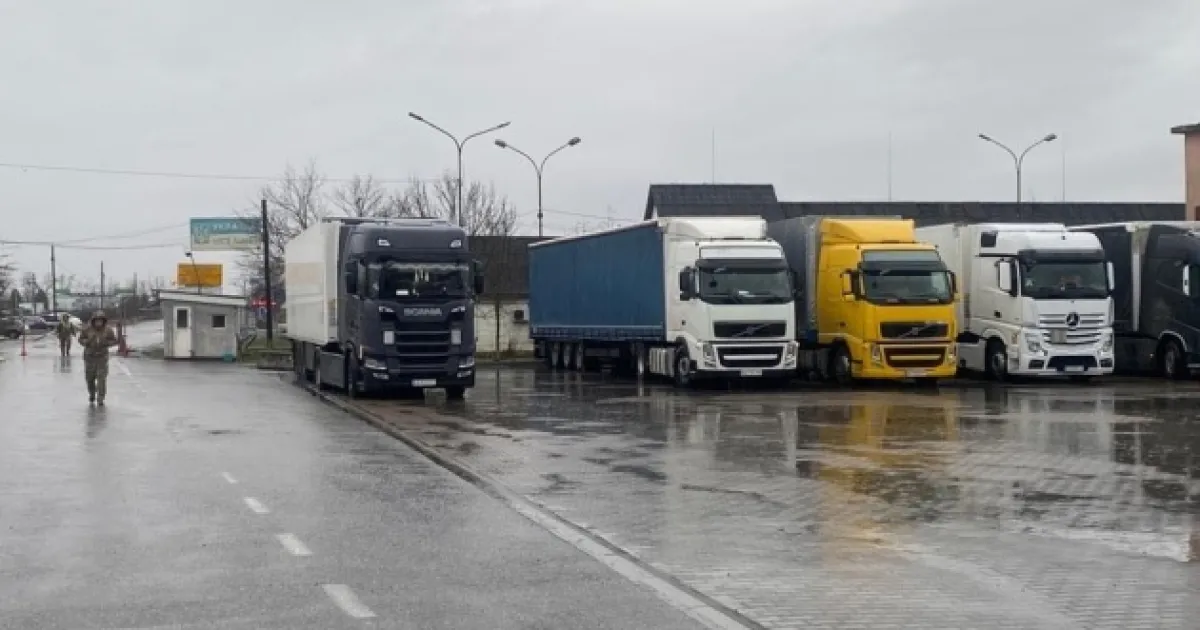 Вантажівки