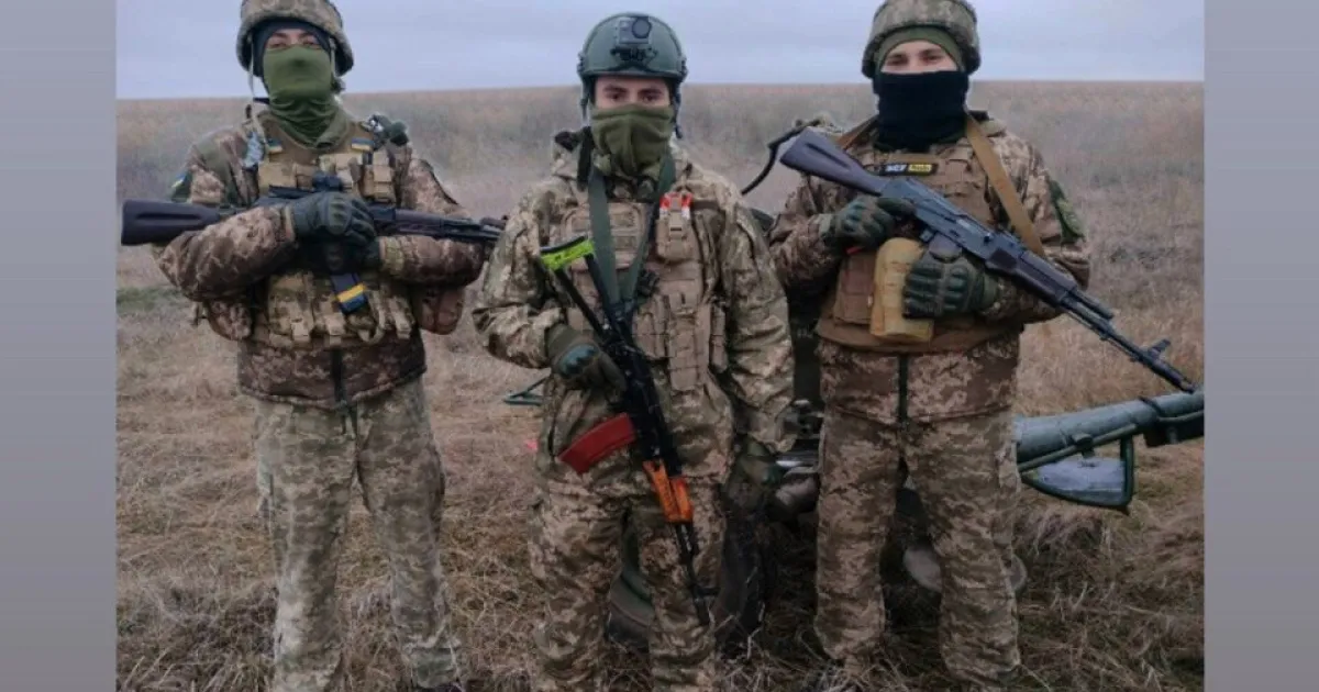 Українські військові